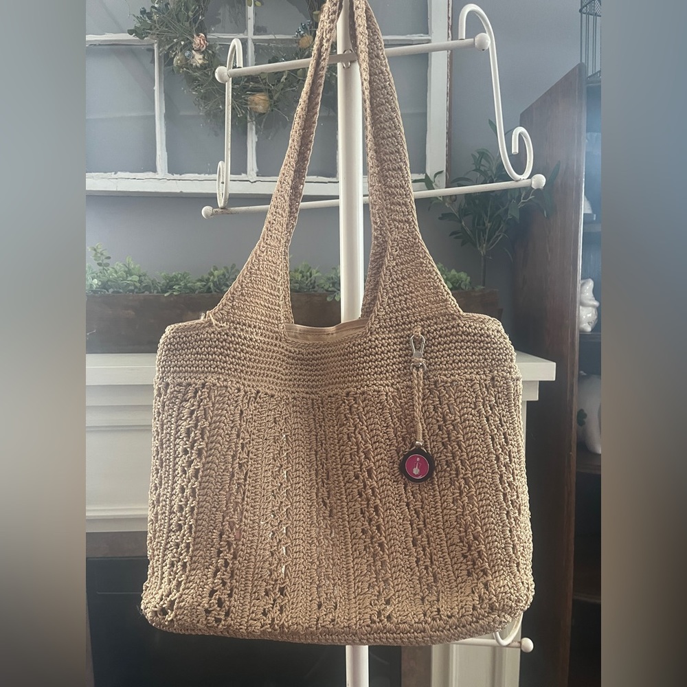 The Sak woven bag with lining.